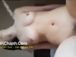 Em gái rên sướng lên đỉnh trong tư thế “cưỡi ngữa”